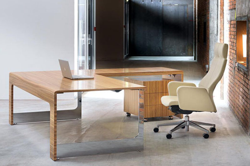 Frederic Ruyvant's Twice Desk