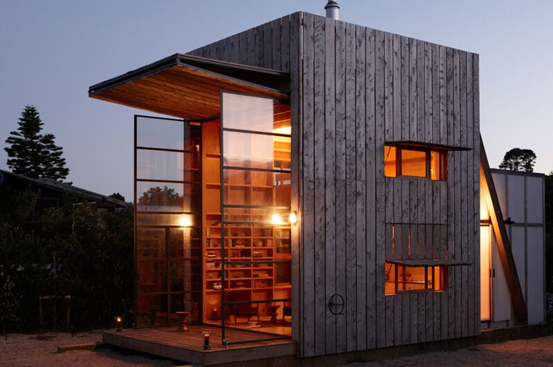 Summer home A mobile beach house in New Zealand 01