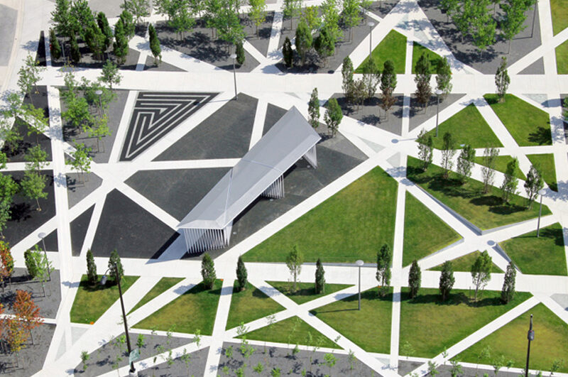 GH3 Maze of a Park Opens in Mississauga 01