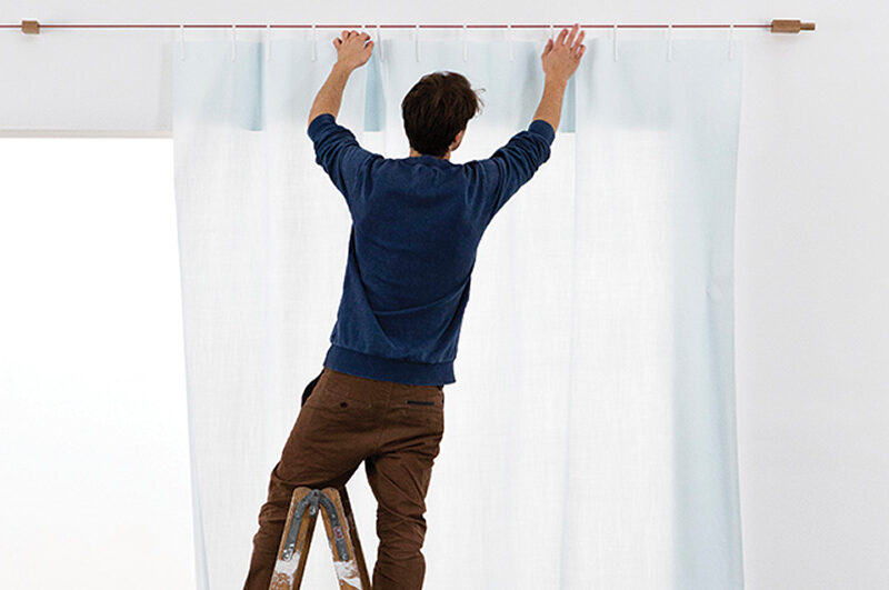 Azure Curtain Call 01