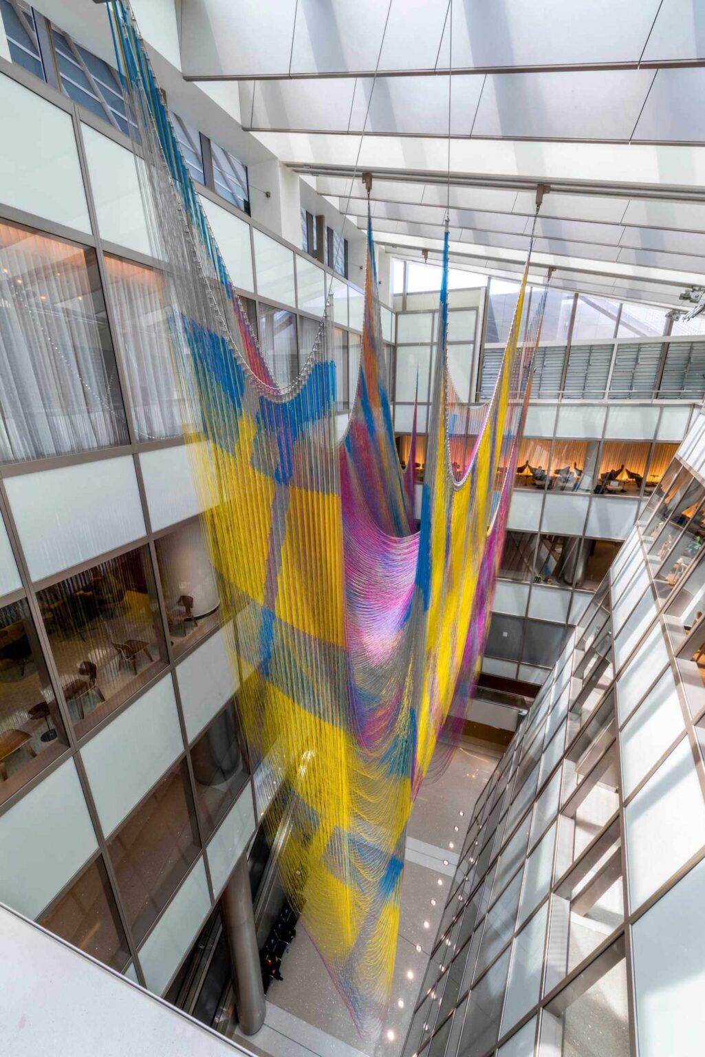 Shimmerscreen's Flexible Design Language Makes Ball Chain Curtains a ...