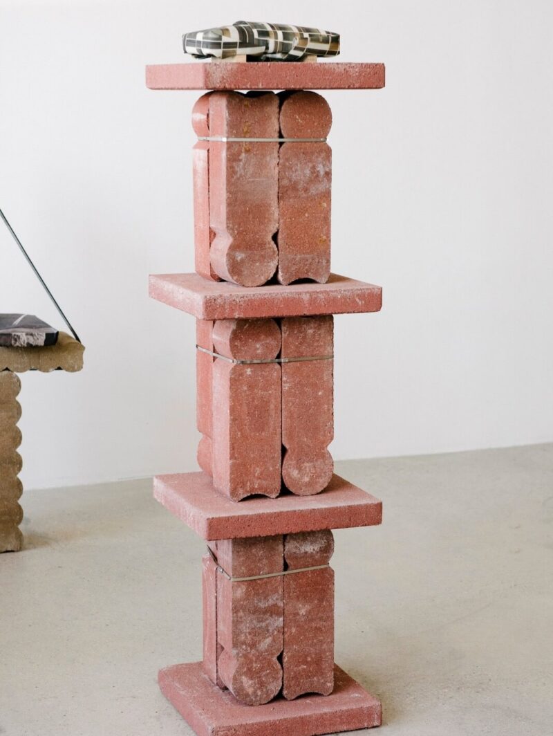 One of the five Zoccolo V plinths at Casa Bosques