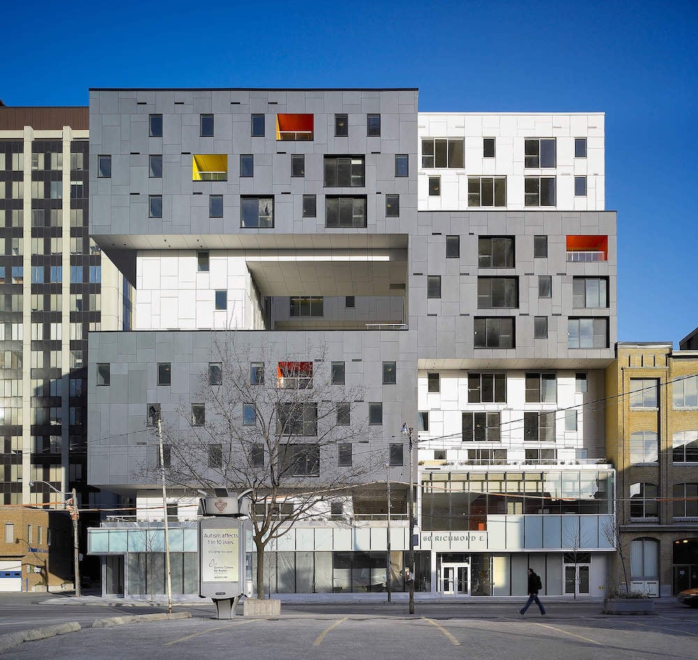 Designed by Toronto's Teeple Architects for Toronto Community Housing and Unite Here, 60 Richmond Street integrates an on-site garden.