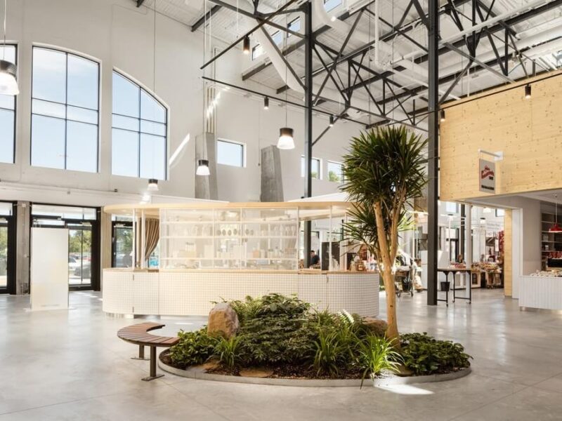 Pavillon du Commerce food hall