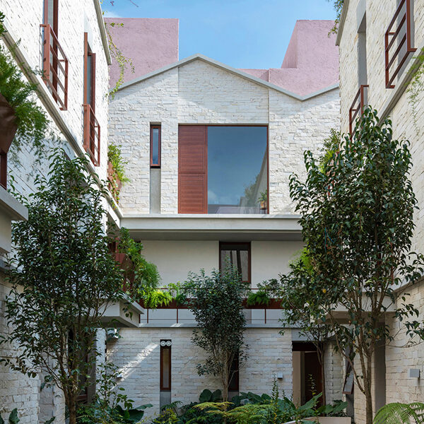 Mexico City apartment complex