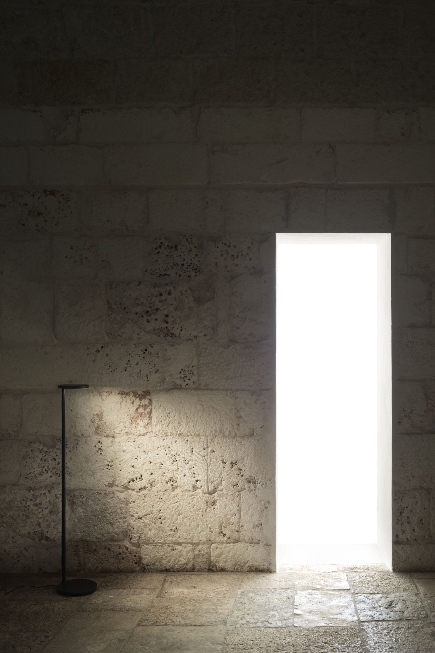 Oblique Floor Lamp Vincent Van Duysen Flos