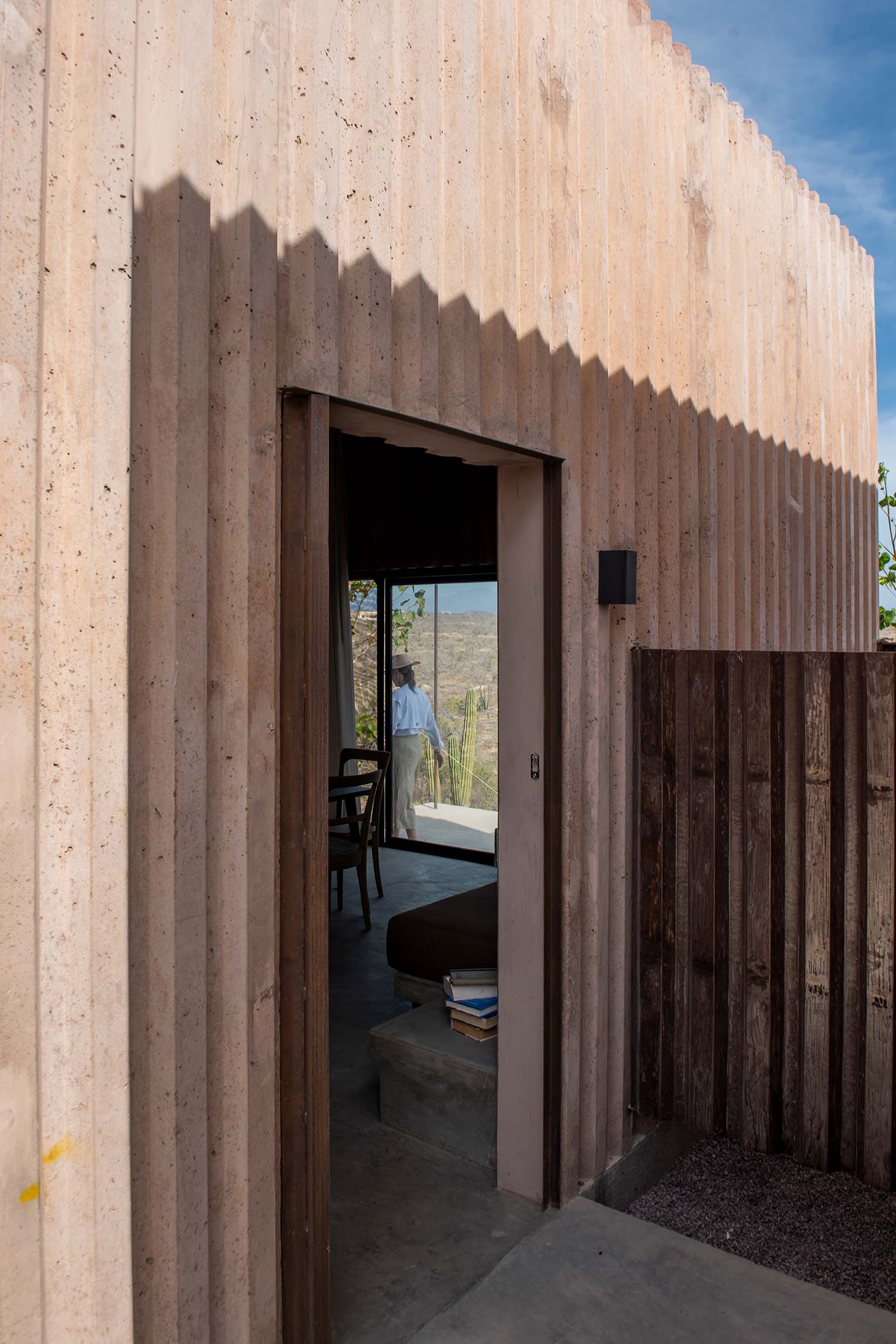 The exteriors’ fluted surface creates shadows that help keep the interiors cool.
