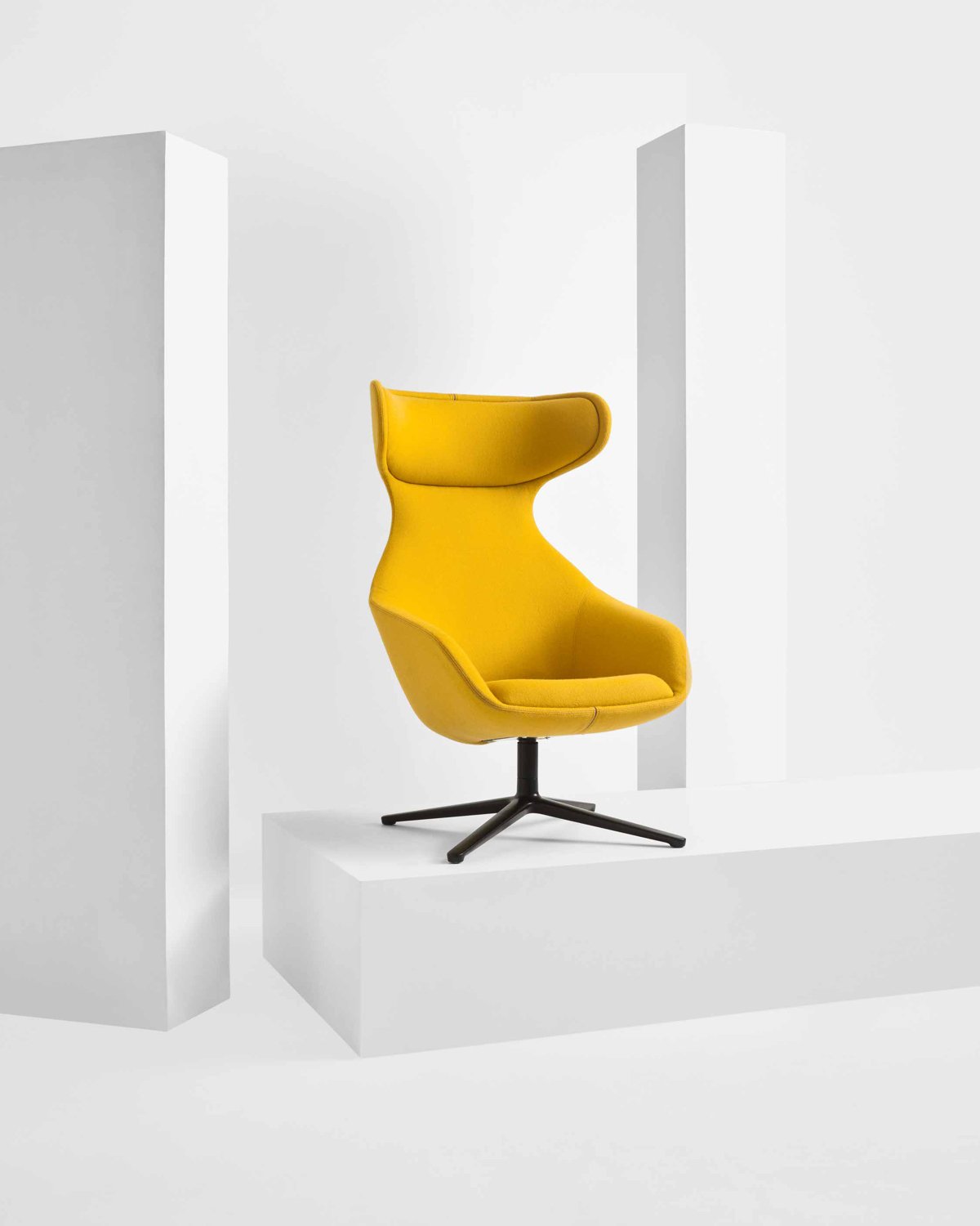 yellow famiglia chair facing front