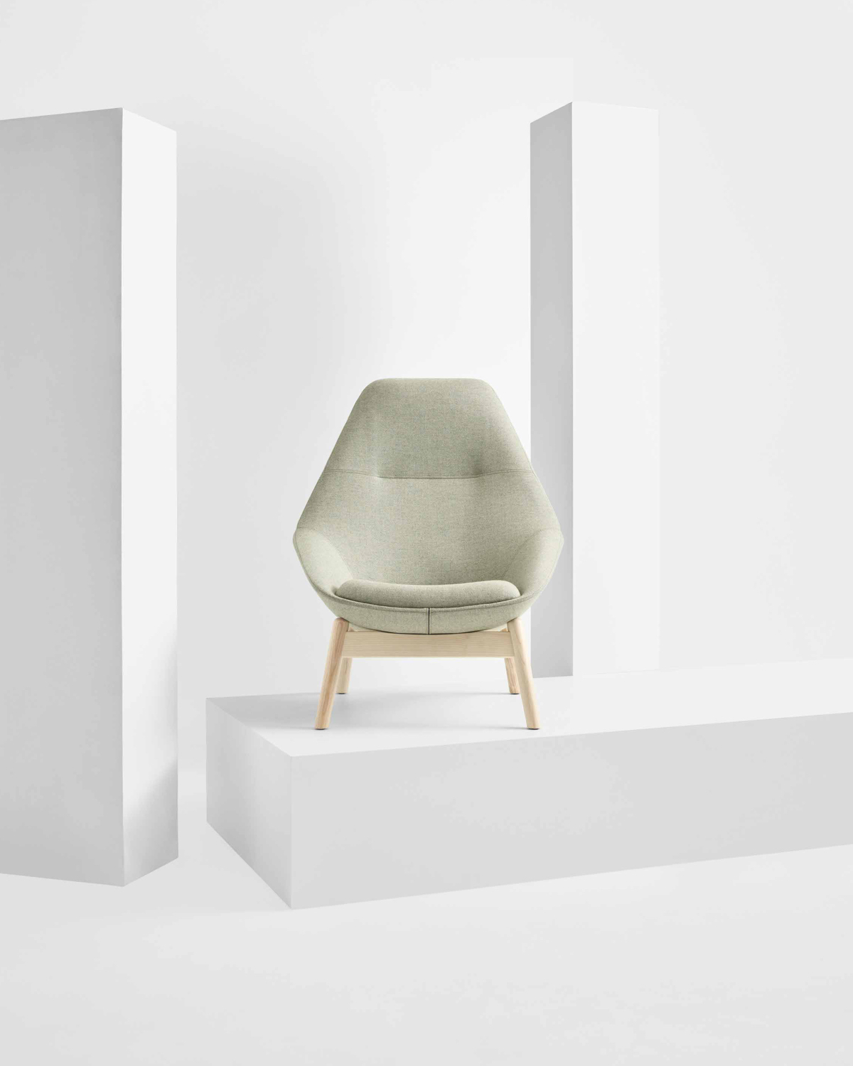 white famiglia chair facing front