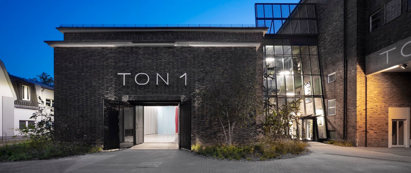 A Berlin Office Building Becomes a Yellow “Stairscape”