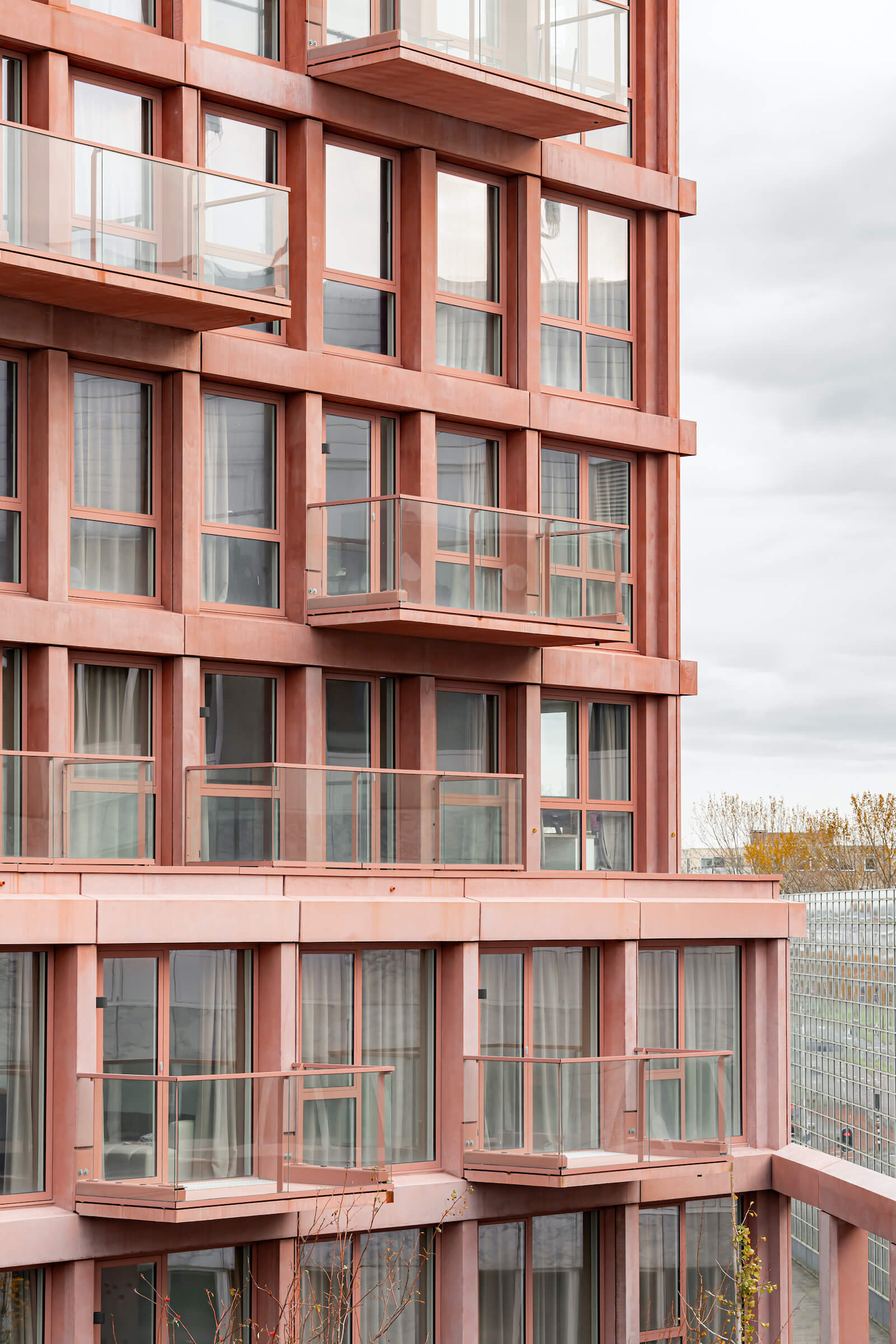Studioninedots Highnote's staggered balconies