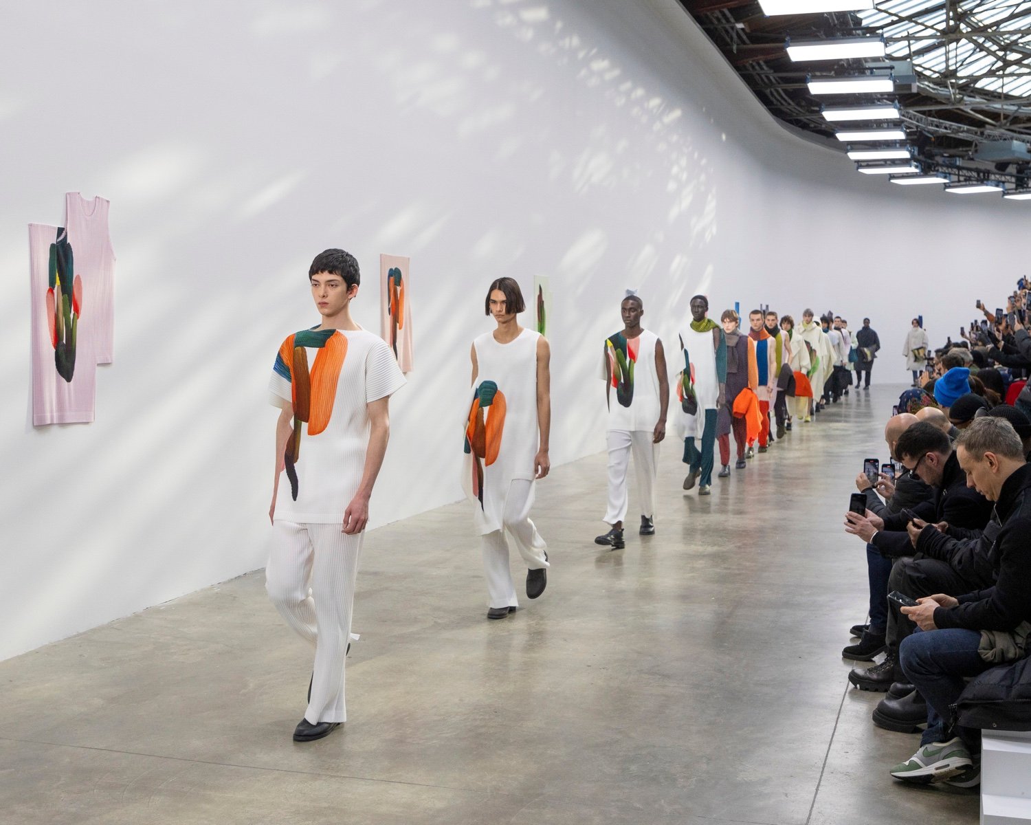 Ronan Bouroullec's Homme Plissé Issey Miyake, models walking