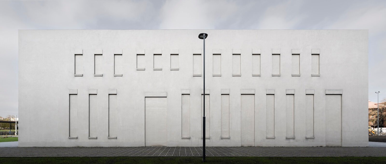 The south facade of Plato in Ostrava was reconstructed in micro concrete.
