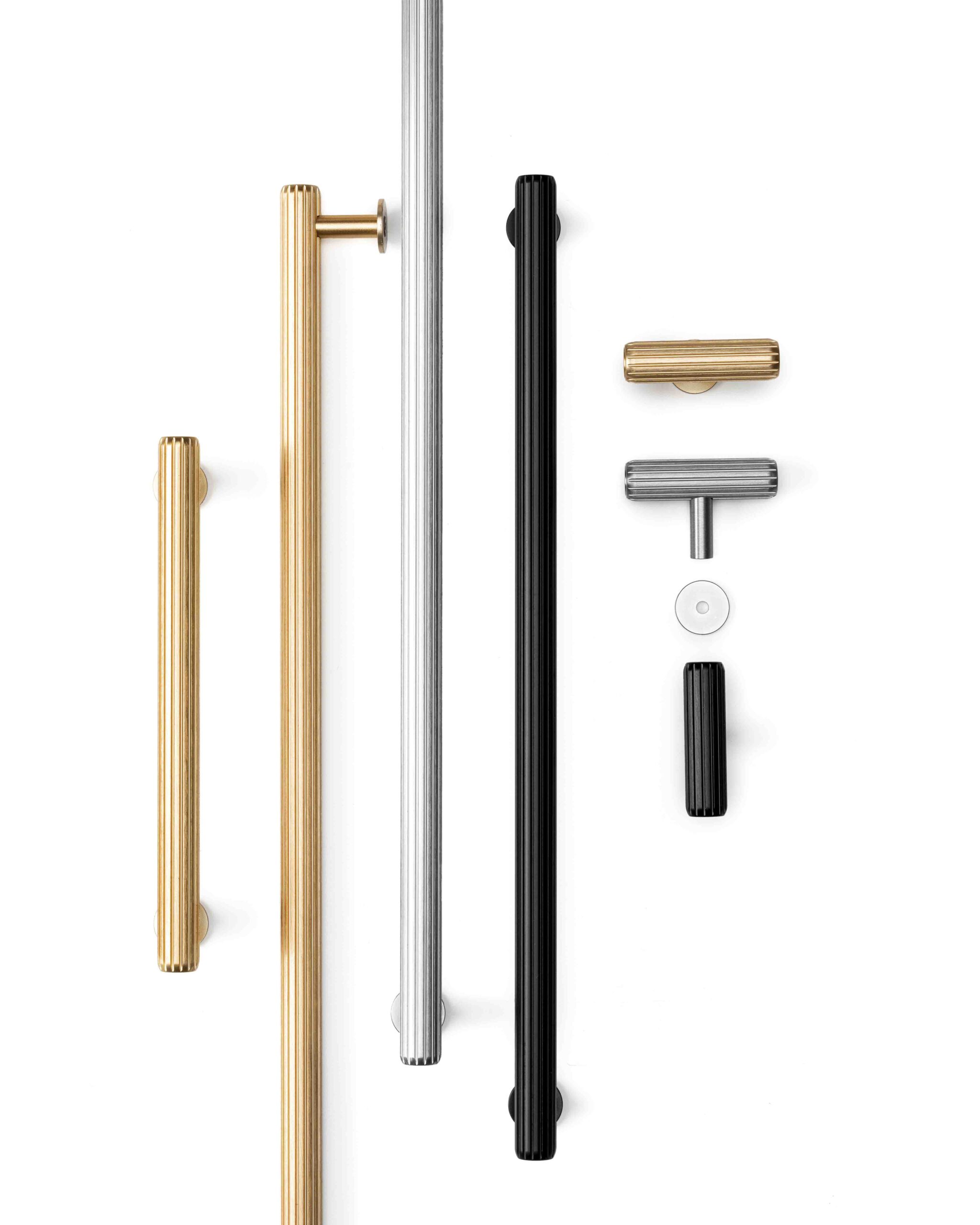 The Rille hardware collection from Viefe comes in brushed brass, brushed black and stainless steel