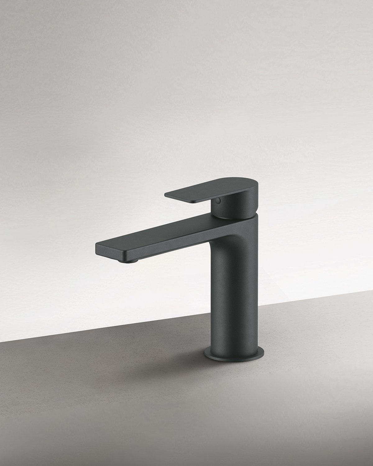 Myo faucet by Fantini in black