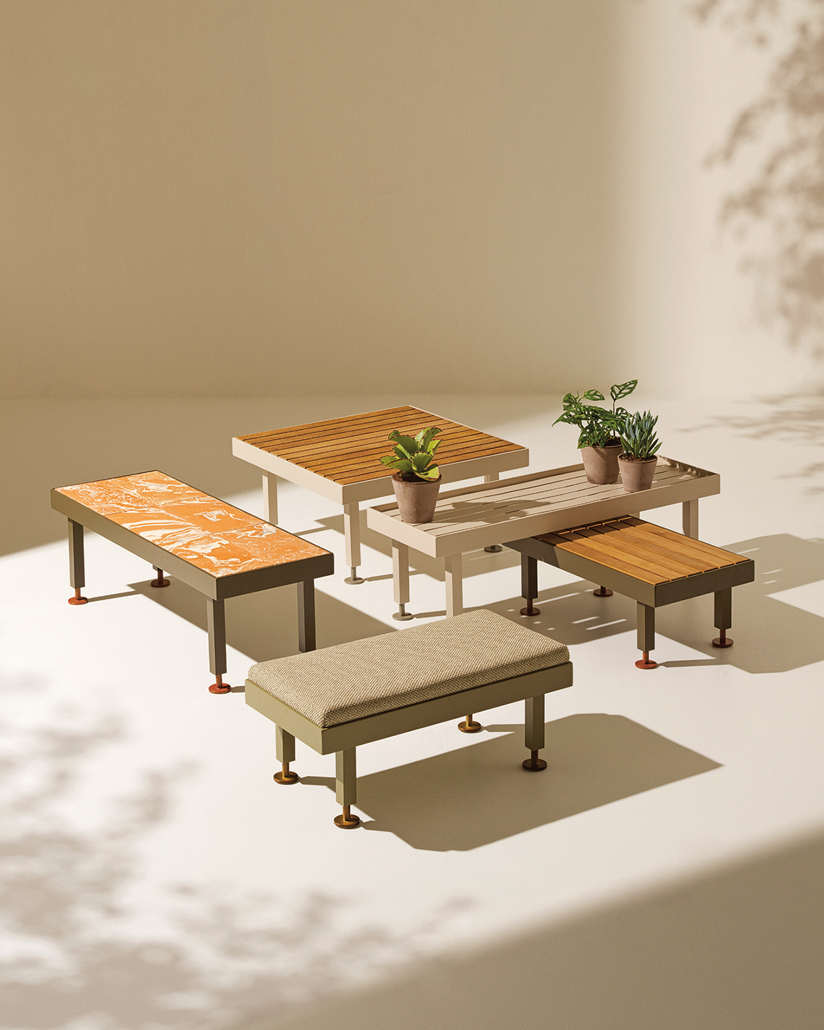 The Seeds benches and tables from Ethimo can be topped with a variety of materials