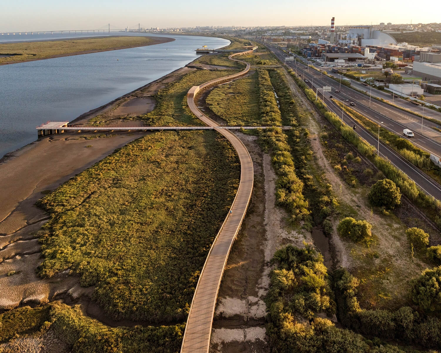Boardwalk on the Tagus River by Topiaris Landscape Architecture