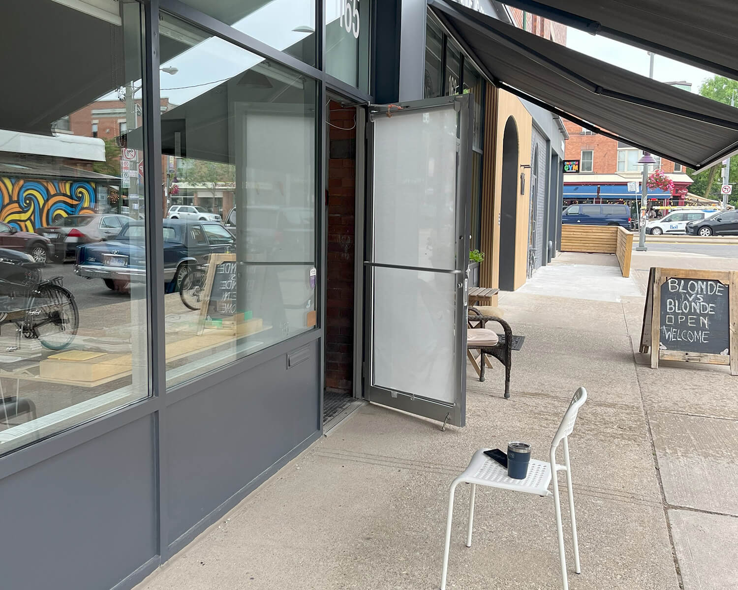 Office Ou storefront in Toronto, Canada. PHOTO: Sebastián López Cardozo