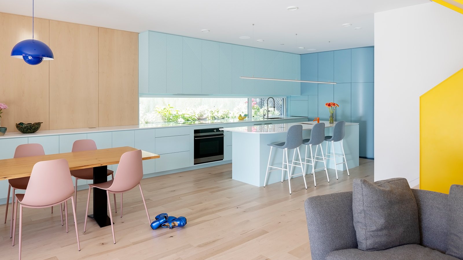 Fluevog House interior in Vancouver by MA + HG