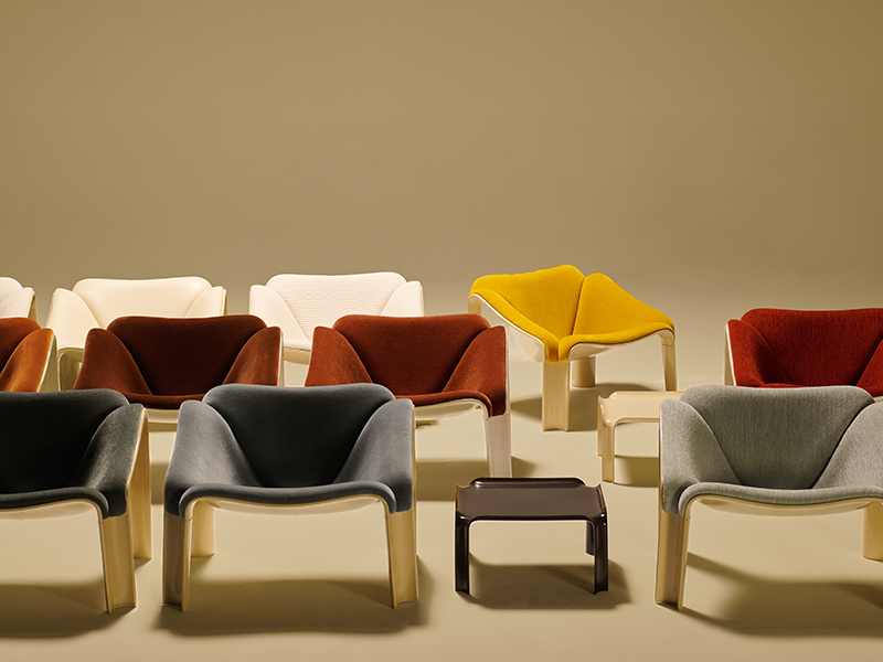 Series of lounge chairs