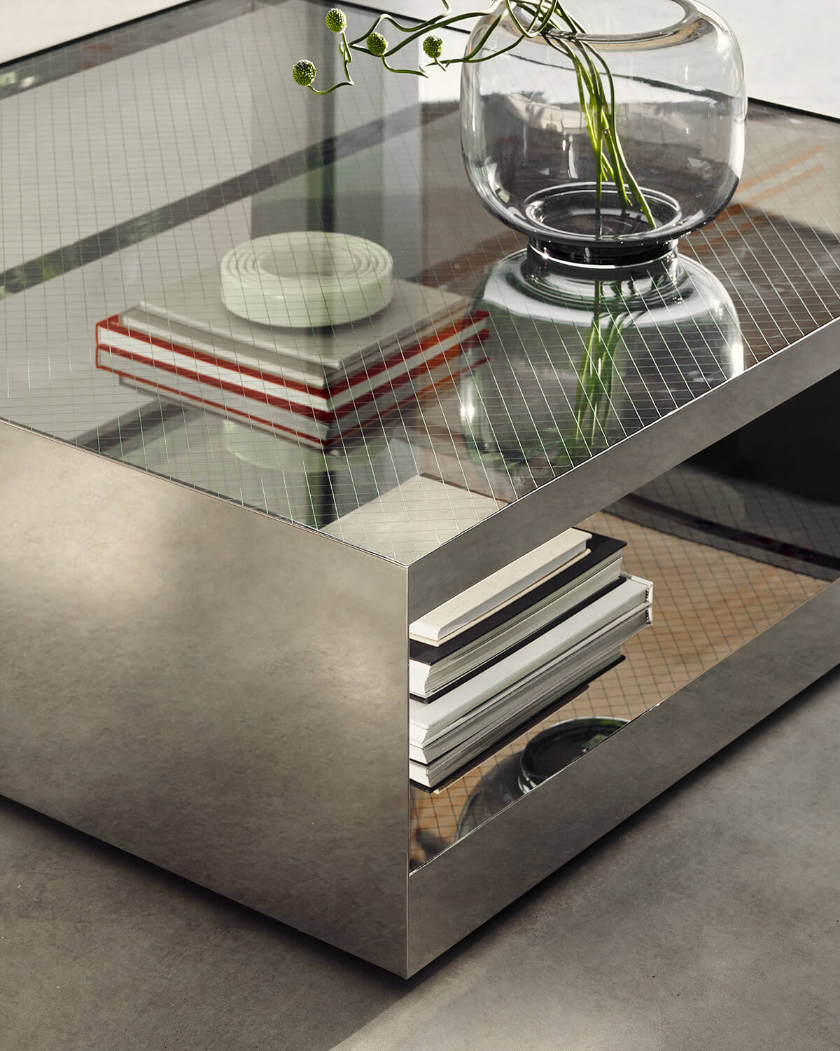 D'Urso occasional table Knoll