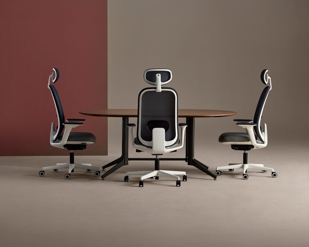 Civara Task Seating by KI