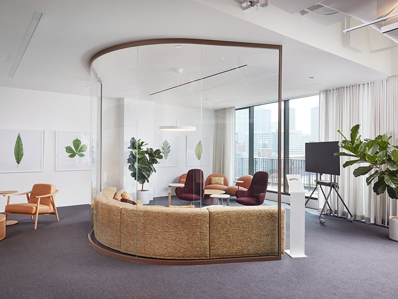 Tek Vue Curved Walls by Teknion