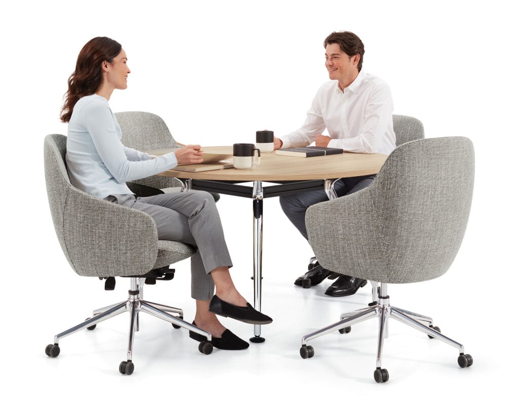 Quora chair by Global Furniture Group