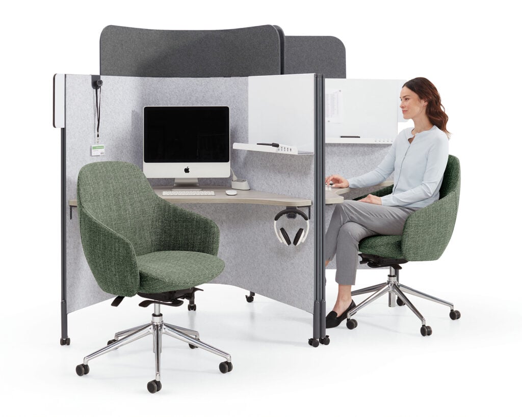 Quora chair by Global Furniture Group