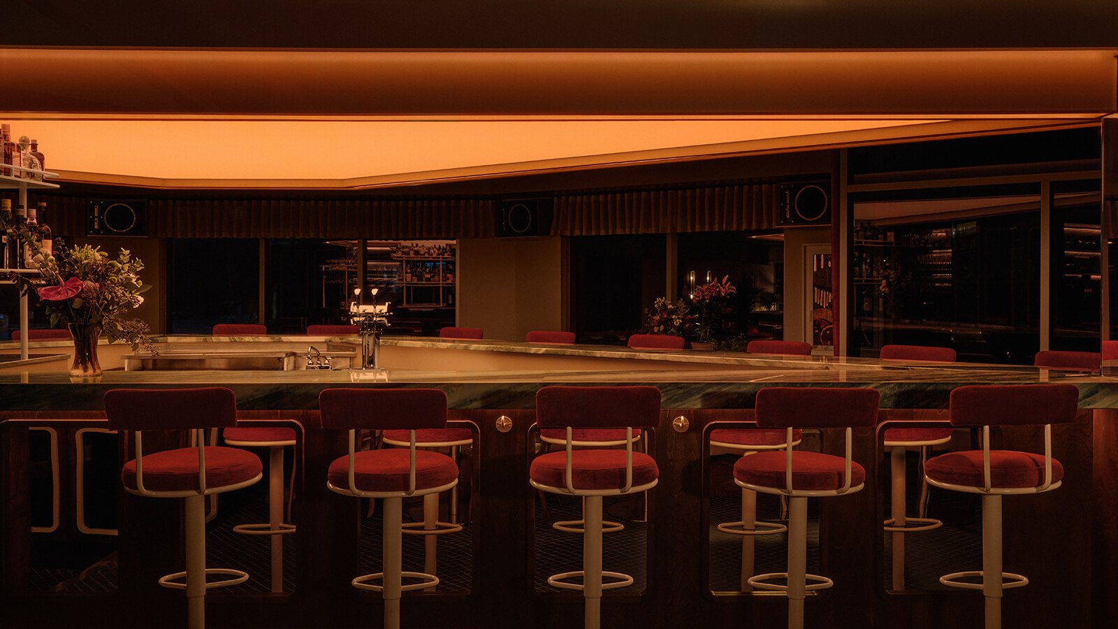 Limousine restaurant in Saint-Lambert, Montreal. Designed by Ivy Studio.
