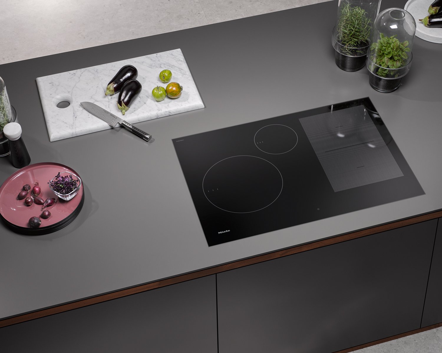 KM7000 Series Induction Cooktops by Miele