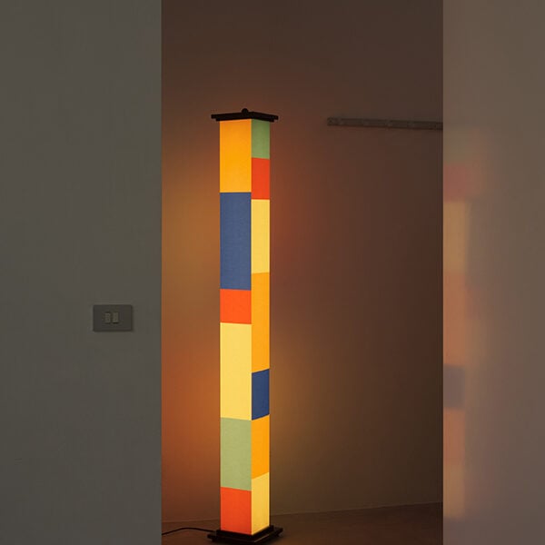 La Belle Durmiente floor lamp by Santa & Cole