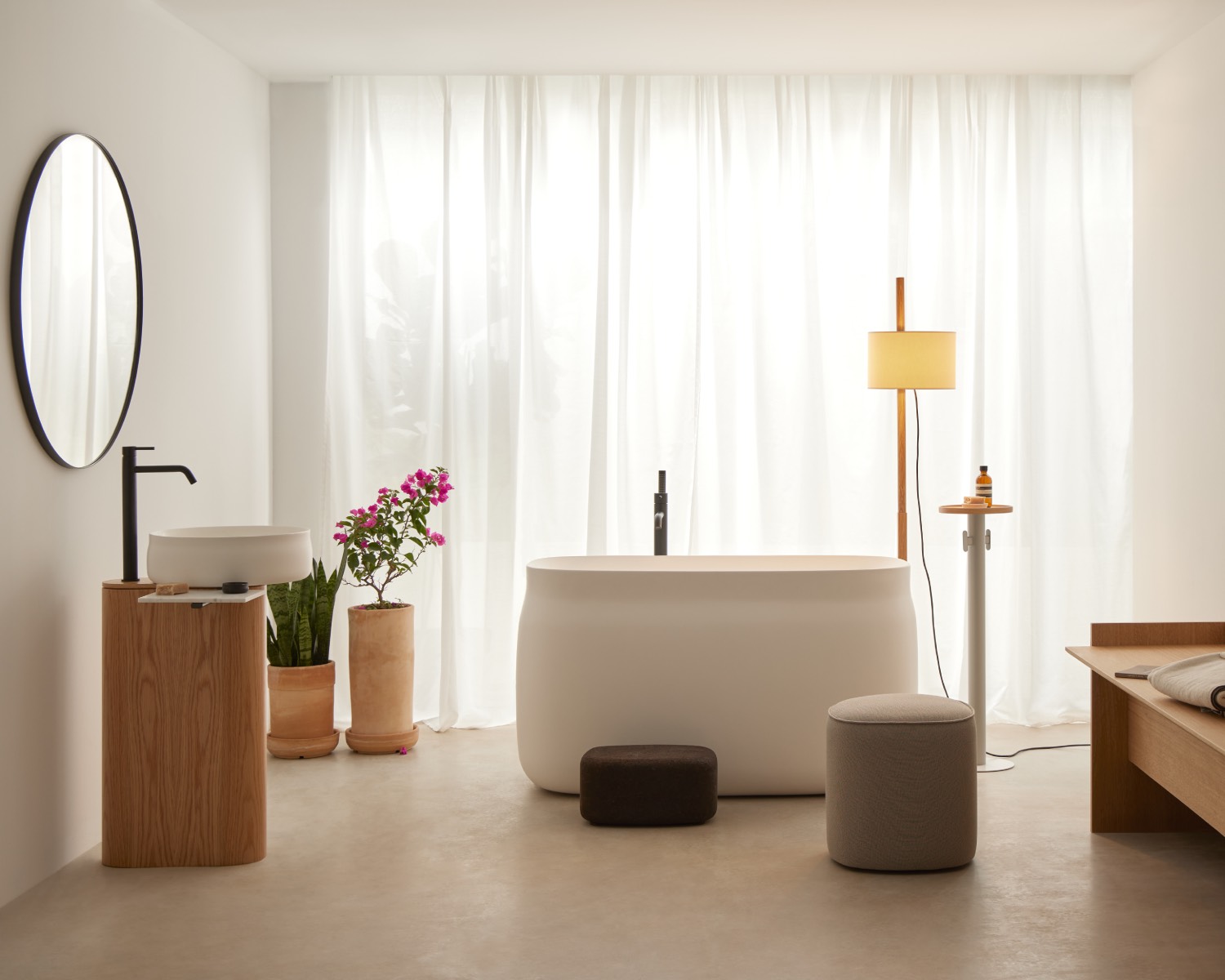 Duna Tub Collection Hastings Bath Collection