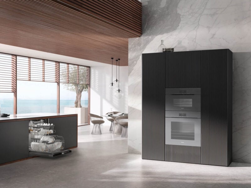 H 7870 BMX 30-inch Speed Oven by Miele