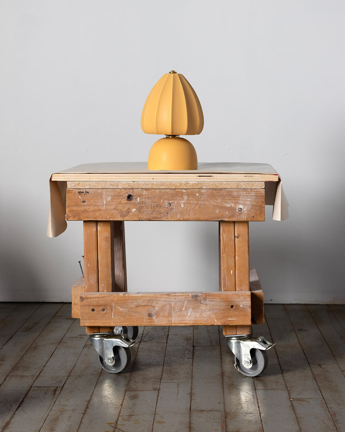 Bloom table lamp by Hwang Bishop