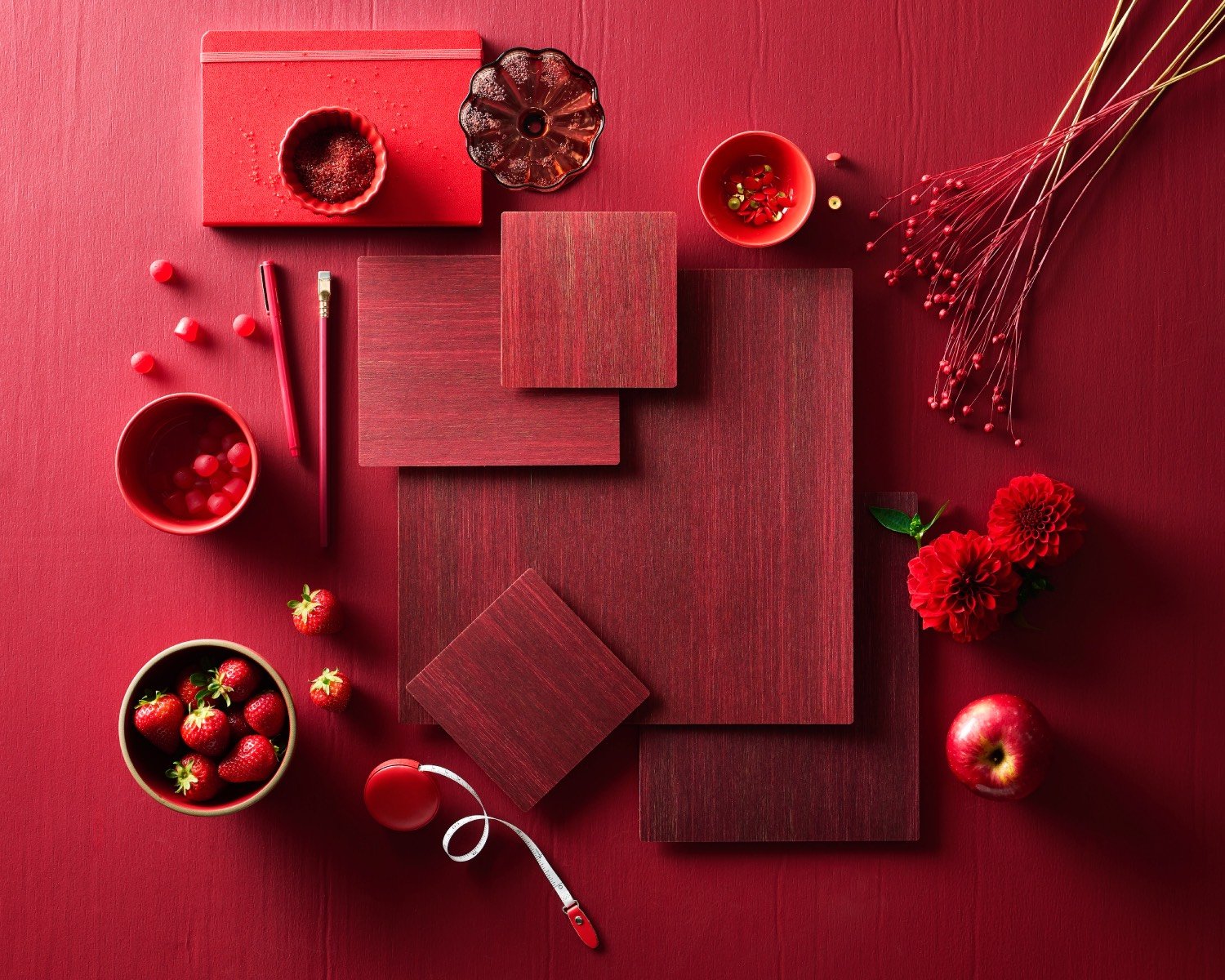 ColorBurst Reds includes five colours