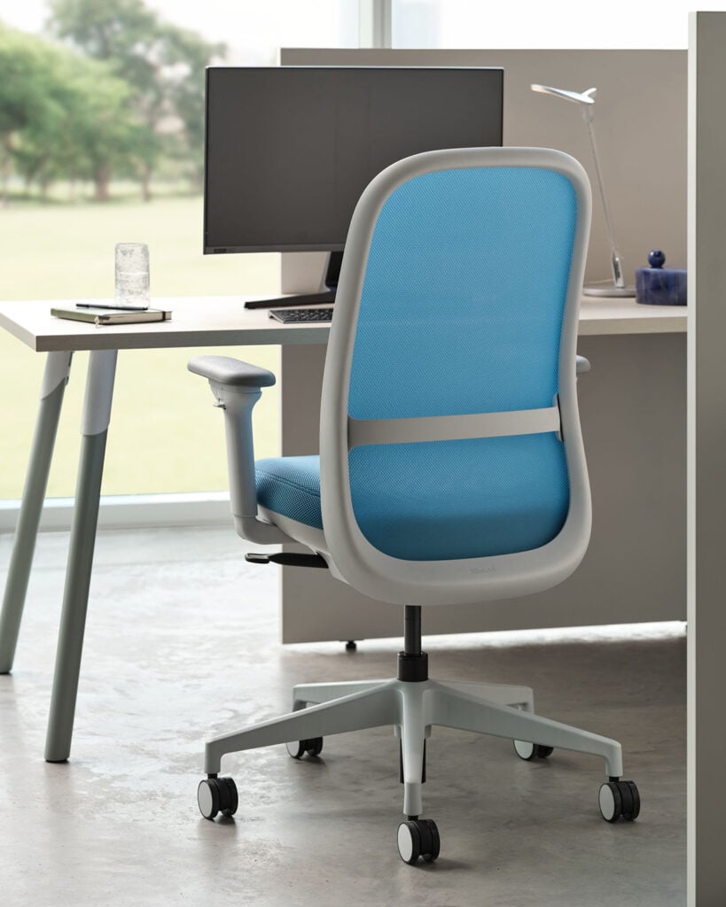 O6 Task Chair