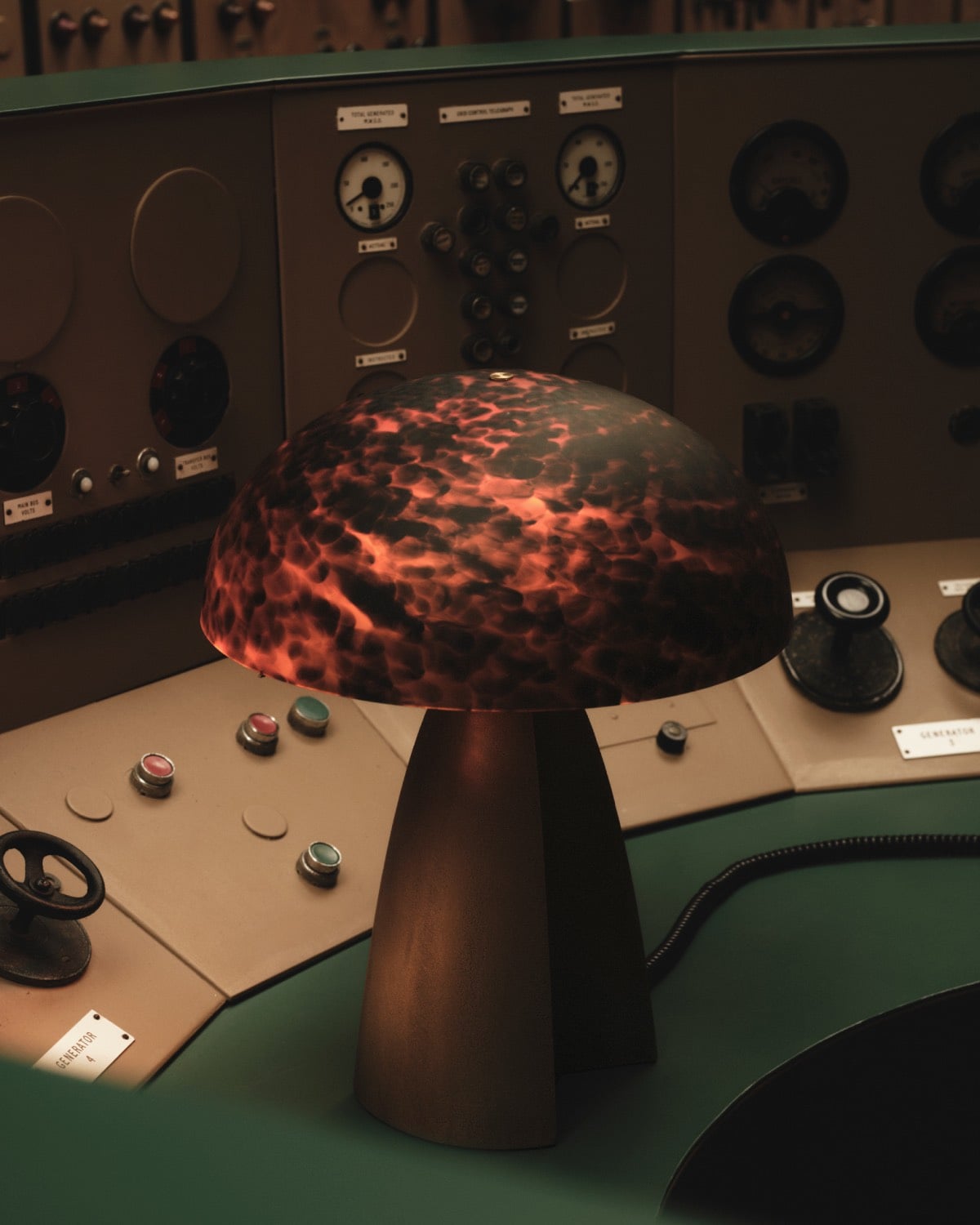 Neutrino Table Lamp Studio Brocky